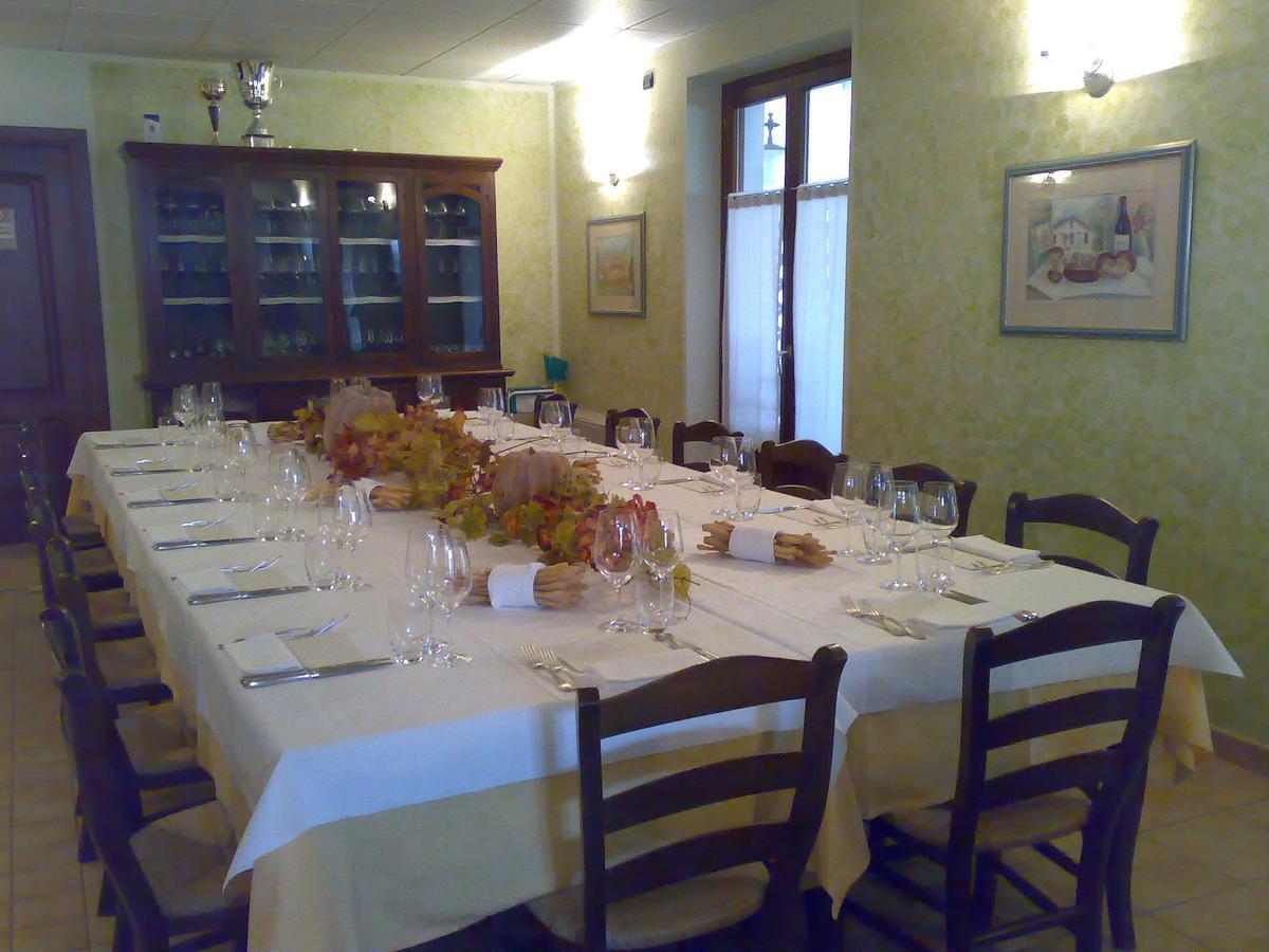 La Rosa Dei Vini Bed and Breakfast Serralunga d'Alba Εξωτερικό φωτογραφία