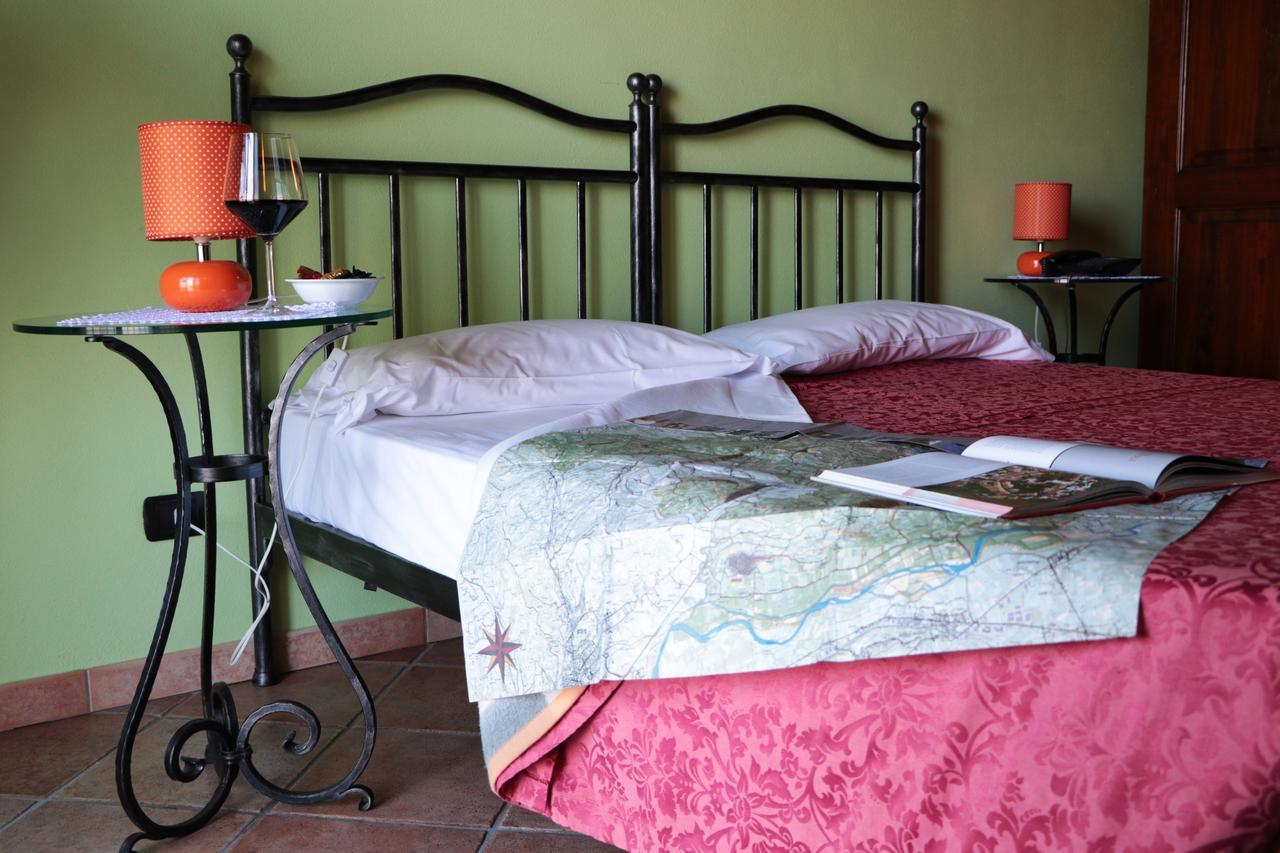 La Rosa Dei Vini Bed and Breakfast Serralunga d'Alba Εξωτερικό φωτογραφία