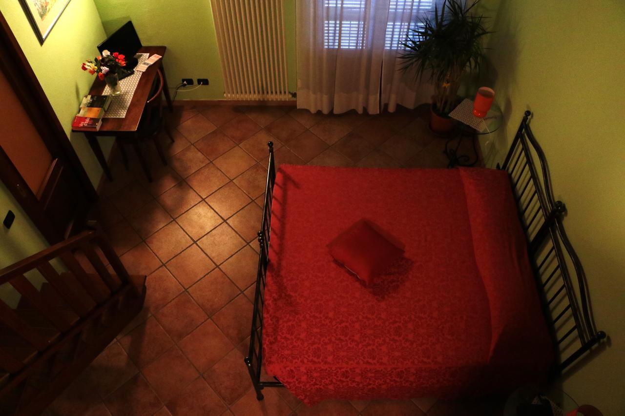 La Rosa Dei Vini Bed and Breakfast Serralunga d'Alba Εξωτερικό φωτογραφία