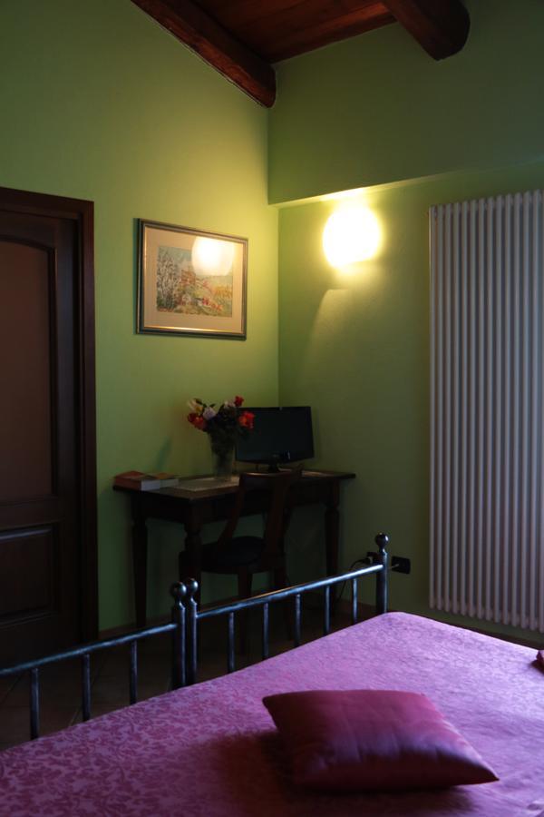 La Rosa Dei Vini Bed and Breakfast Serralunga d'Alba Εξωτερικό φωτογραφία