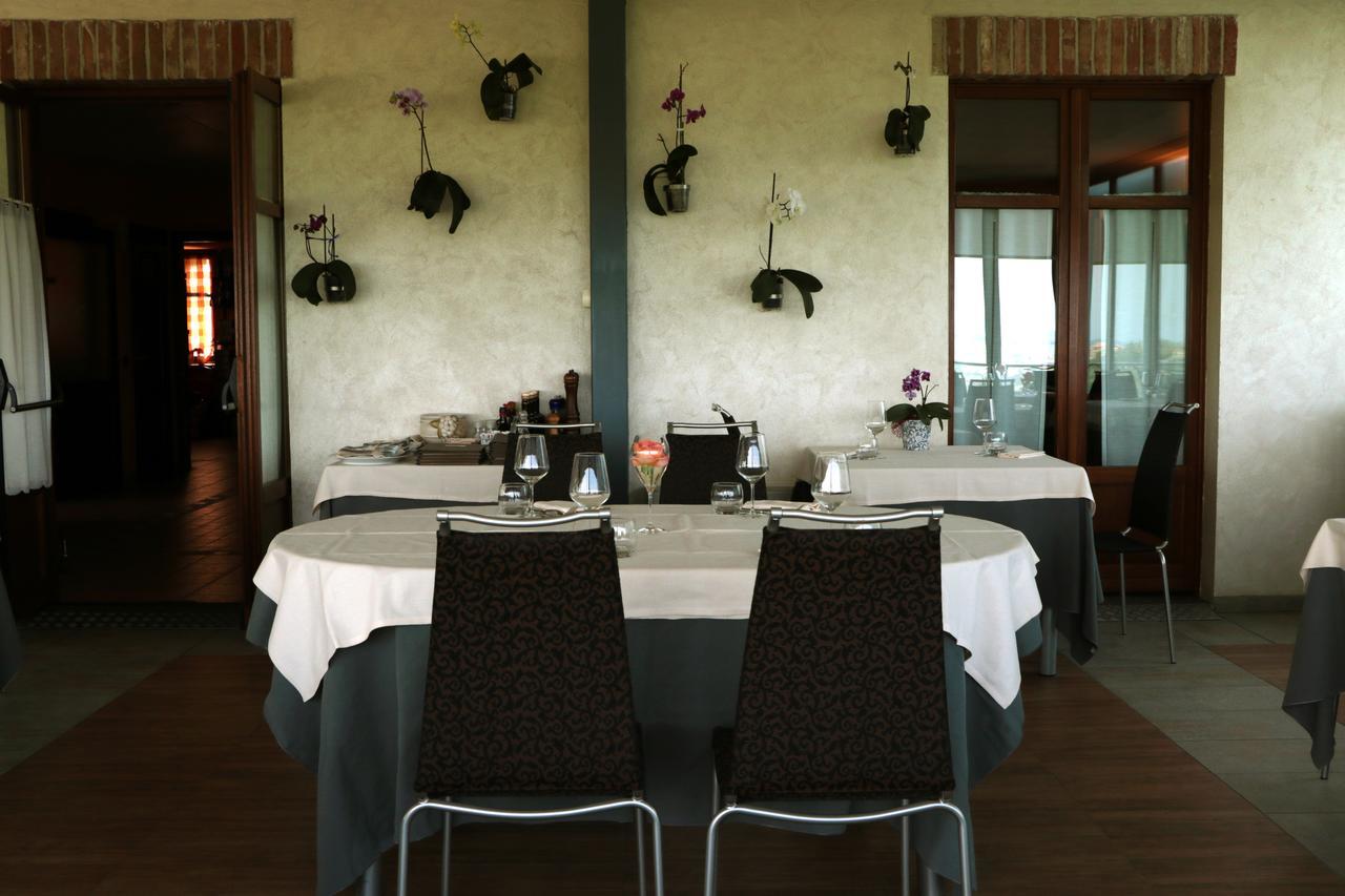 La Rosa Dei Vini Bed and Breakfast Serralunga d'Alba Εξωτερικό φωτογραφία
